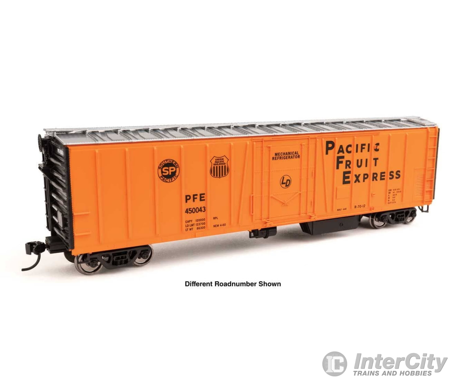 Walthers HO 3792 50’ AAR Mechanical Refrigerator Car - Pacific Fruit Express(TM) #450110 Freight Cars