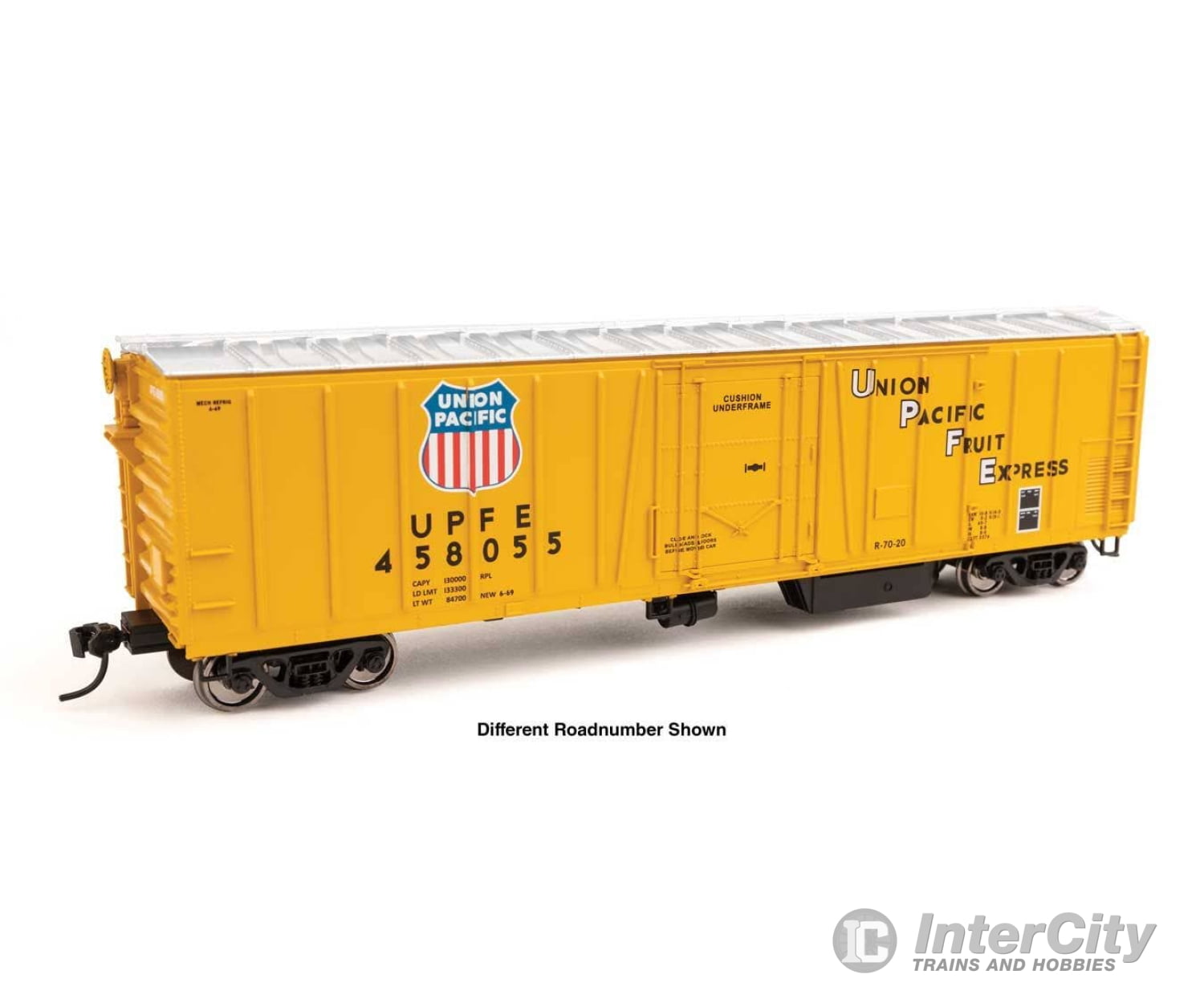 Walthers HO 3795 50’ AAR Mechanical Refrigerator Car - Union Pacific(R) UPFE #458070 Freight Cars