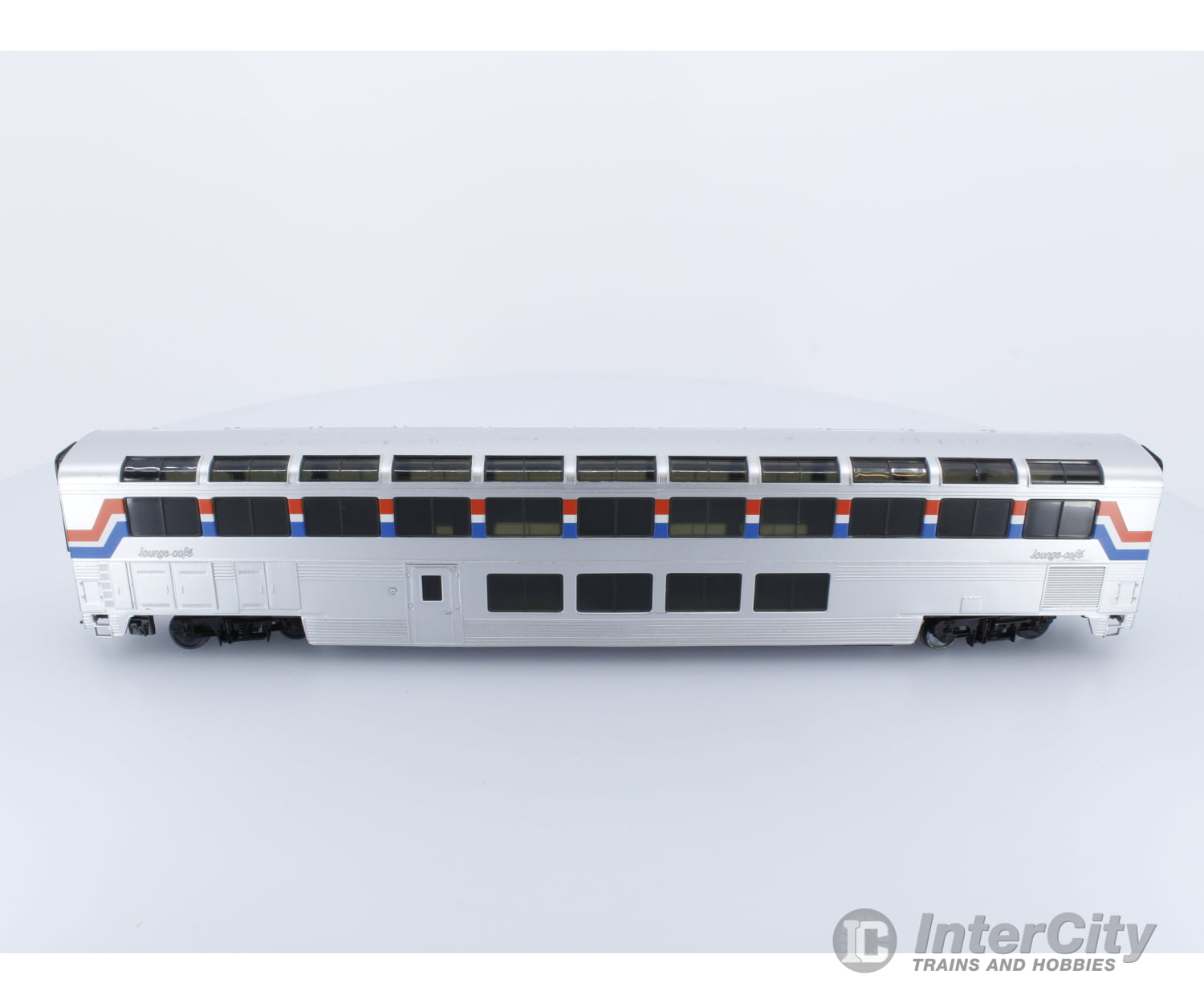 Walthers Ho Amtrak Superliner 2 Coach Passenger Cars