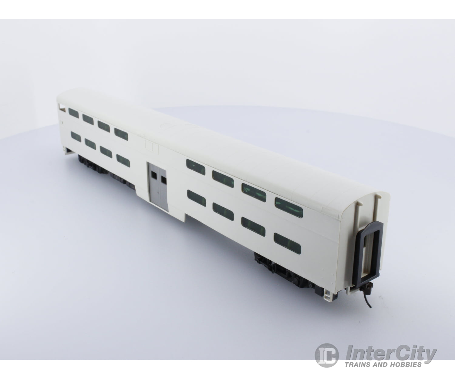 Walthers Ho 932-6260 Ps Dd Commuter Coach Cab Car Undecorated Passenger Cars