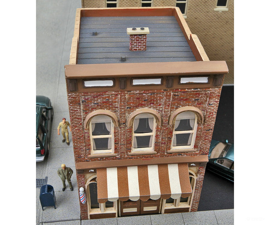 Walthers Cornerstone 3471 Vic’s Barber Shop -- Kit - 2-1/2 X 3-1/2 3-3/8’ 6.4 8.9 8.6Cm Structures