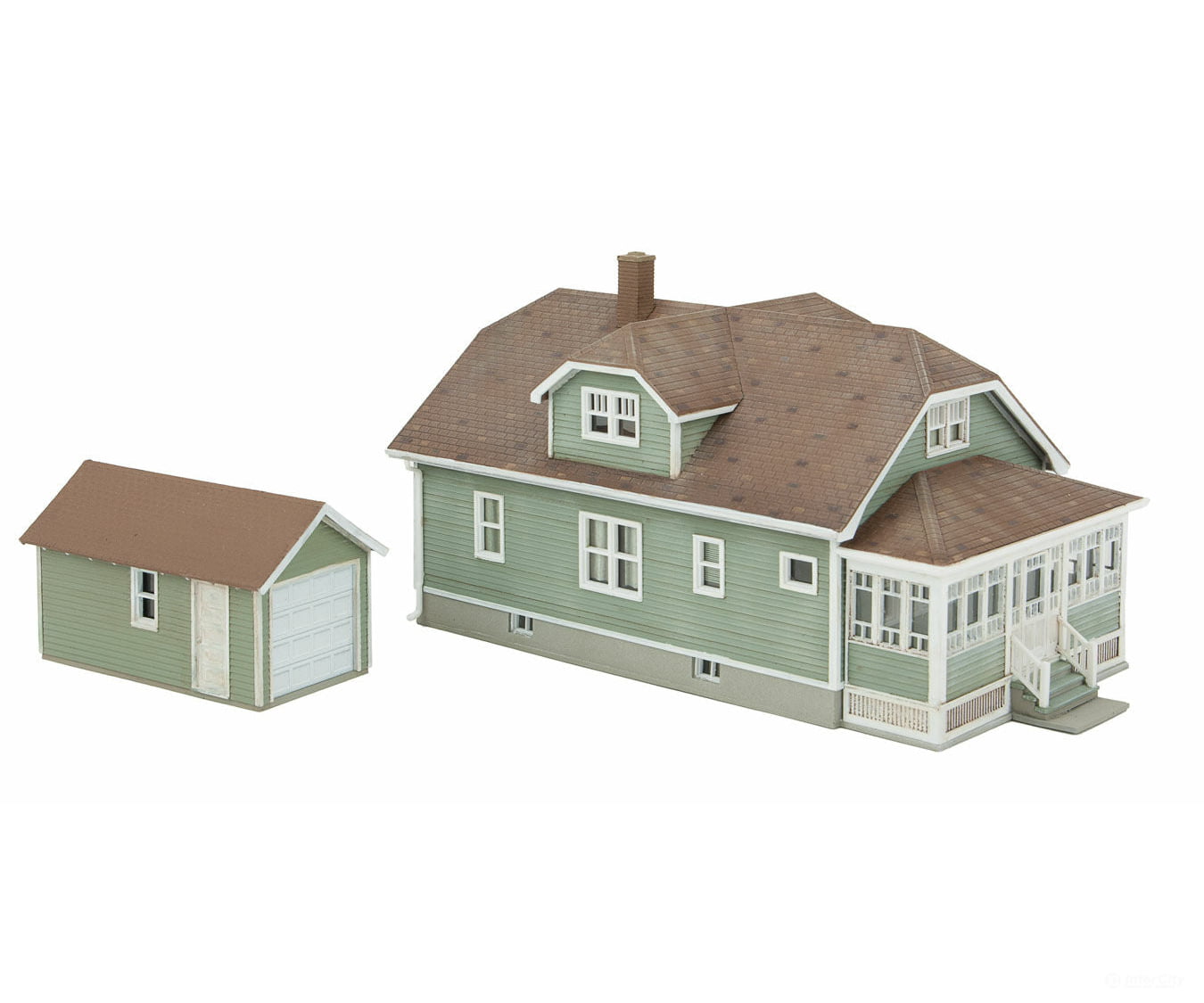 Walthers Cornerstone 3791 Updated American Bungalow With Single-Car Garage -- Kit - House Measures: