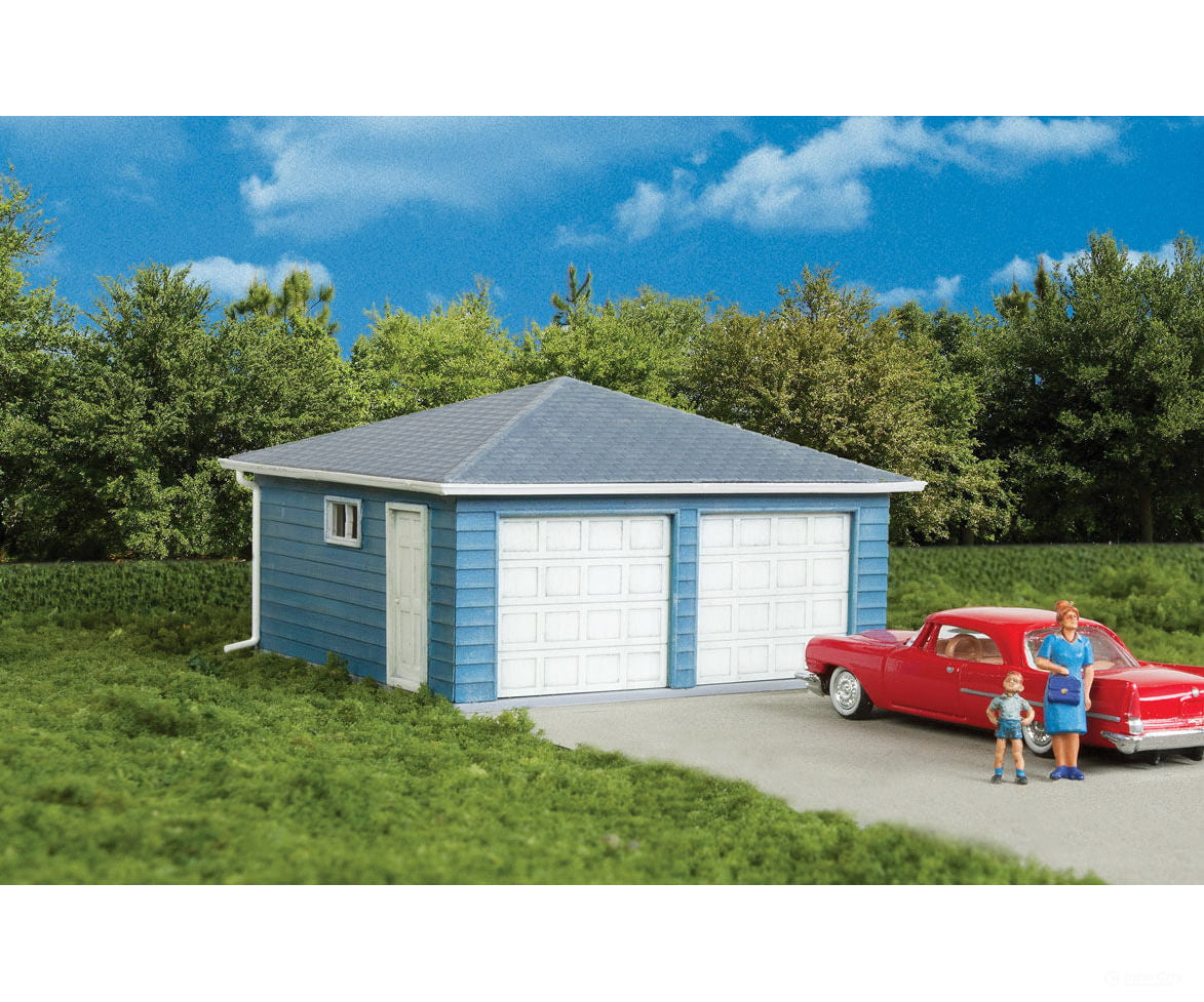Walthers Cornerstone 3793 Two-Car Garage -- Kit - 3-1/8 X 2’ 7.9 5Cm Over Eaves Structures