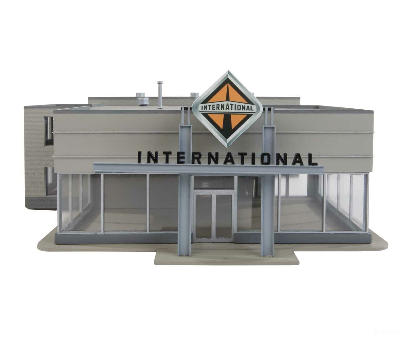 Walthers Cornerstone 4025 International Truck Dealership -- Kit - 8-7/8 X 12-1/4 3-7/8’ 22 31.1