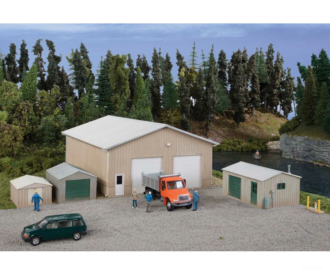 Walthers Cornerstone 4125 Pole Barn And Sheds -- Kit - Set Of Four Buildings Structures