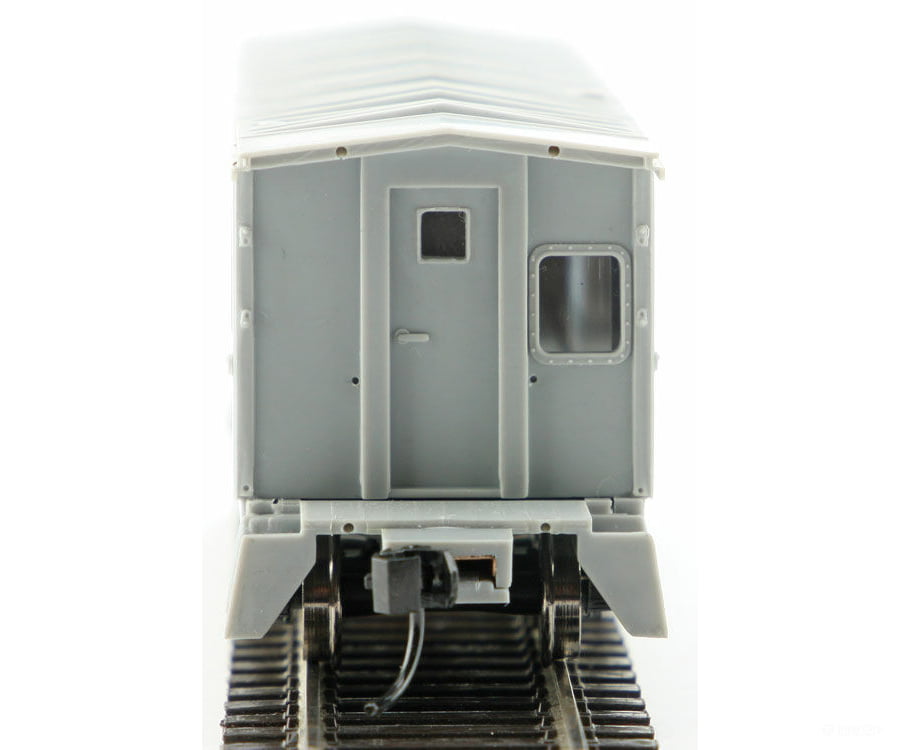 Walthers Mainline 8650 International Bay Window Caboose - Kit -- Undecorated Freight Cars