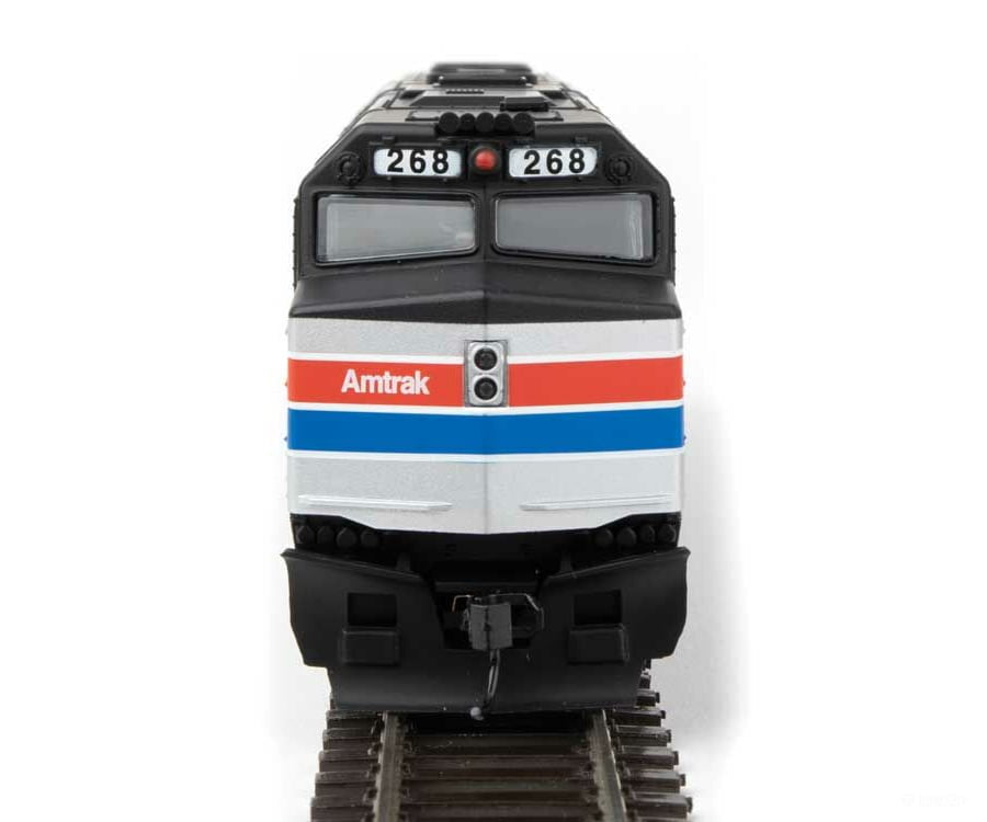 Walthers Mainline 9464 Emd F40Ph - Standard Dc -- Amtrak(R) #268 (Phase Ii; Silver Red White Blue
