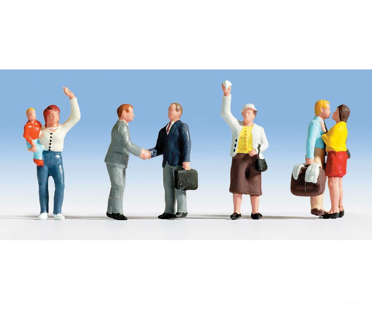 Walthers Scenemaster 6054 Travelers Saying Farewell Pkg(6) Figures