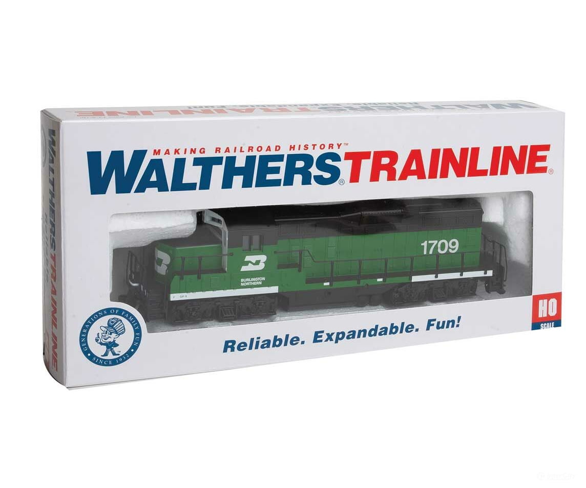 Walthers Trainline 101 Emd Gp9M - Standard Dc -- Burlington Northern #1709 (Green White) Locomotives