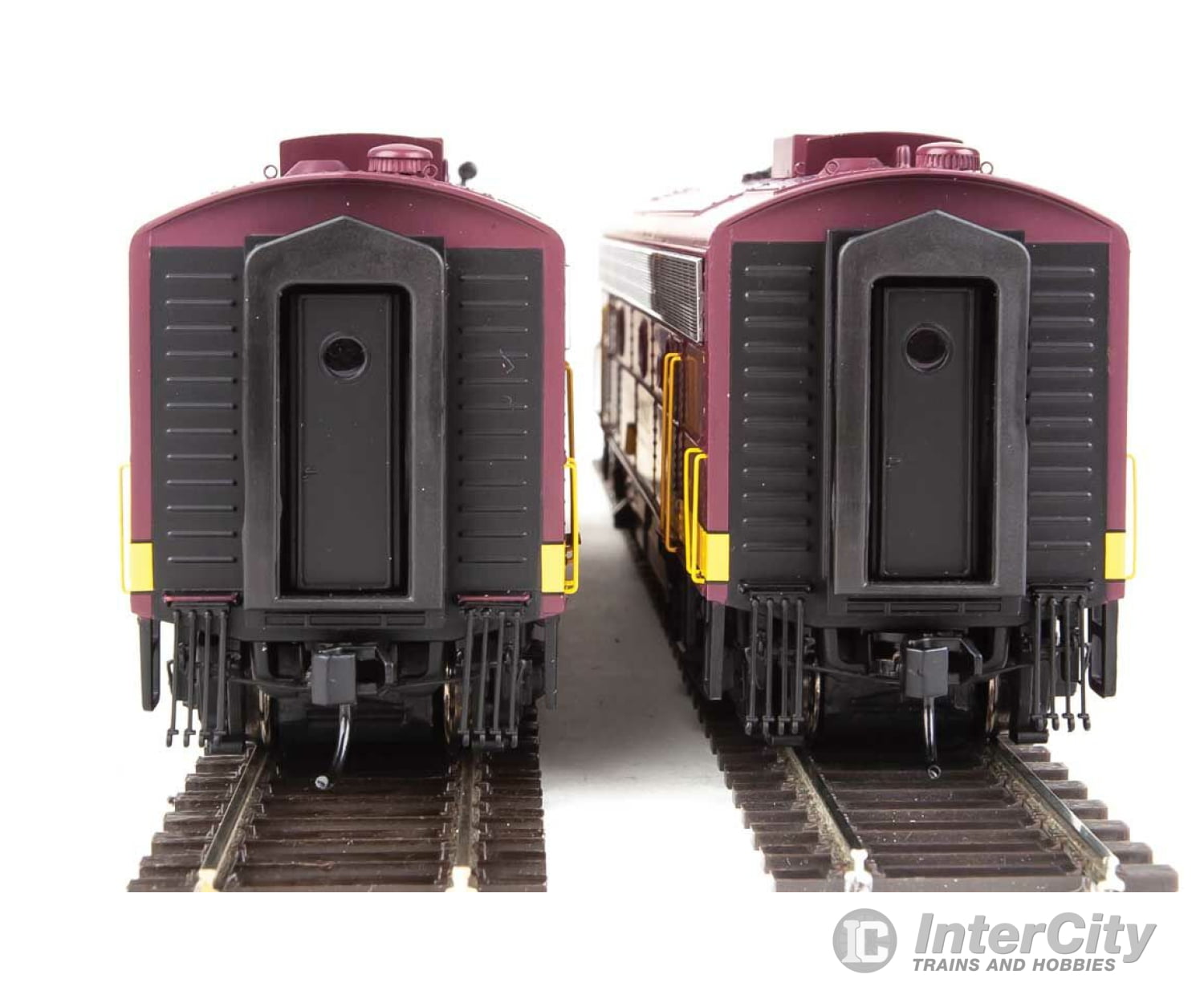 Walthers Life-Like 49520 Ho Emd Fp7 - F7B Standard Dc -- Soo Line 501A 501C (Maroon Dulux Gold