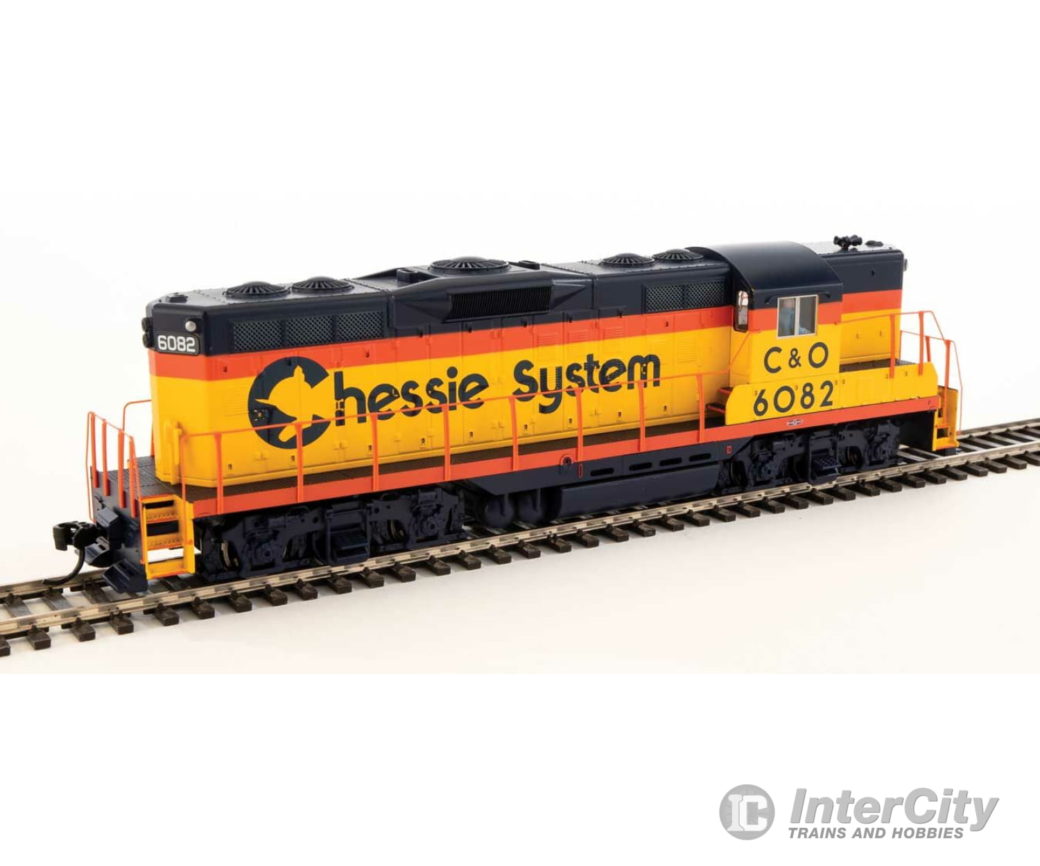 Walthers Mainline 20481 Emd Gp9 Phase Ii With High Hood - Esu(R) Sound And Dcc -- Chessie/C&O #6082