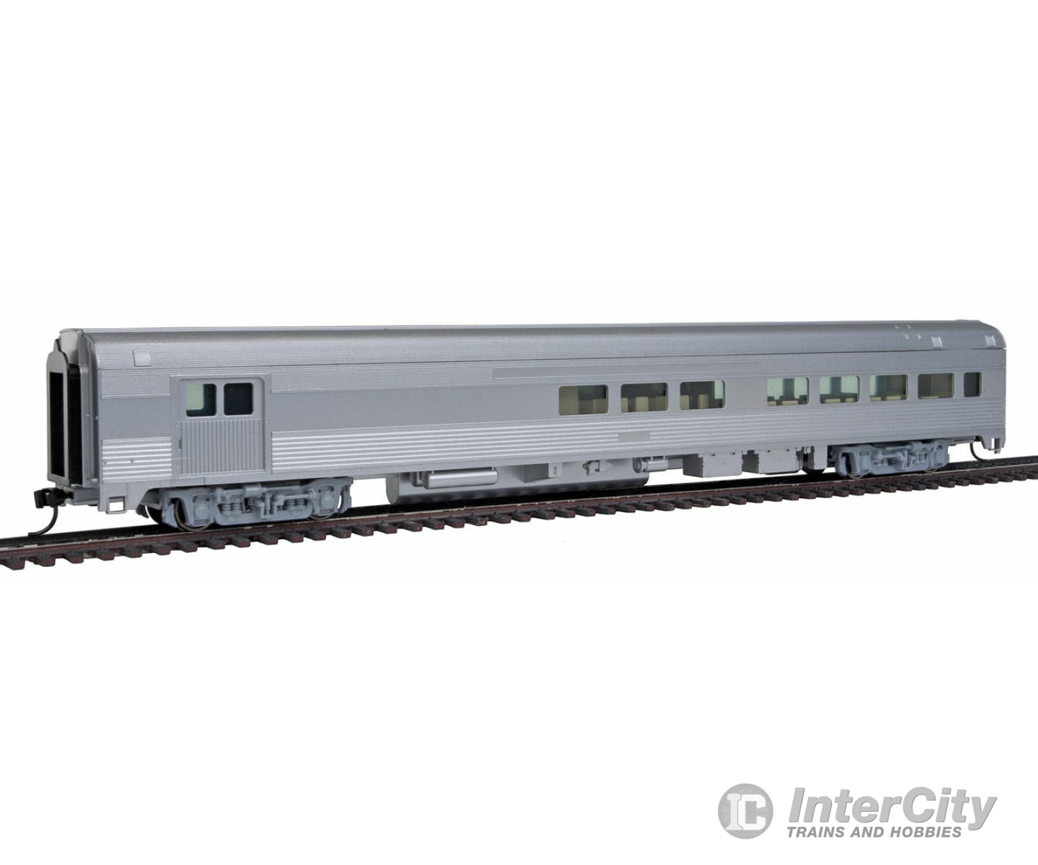 Walthers Mainline 30050 85 Budd Baggage-Lounge - Ready To Run -- Painted Unlettered (Silver)