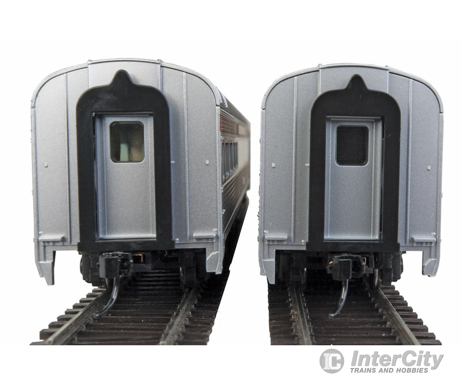 Walthers Mainline 30055 85 Budd Baggage-Lounge - Ready To Run -- New York Central (Silver) Passenger