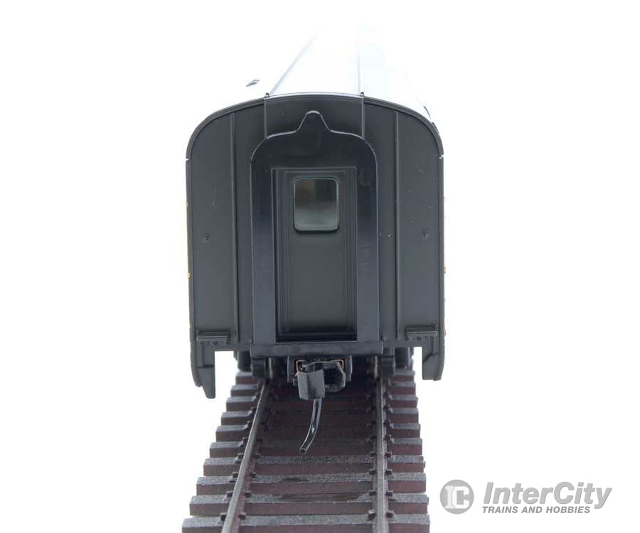 Walthers Mainline 30067 85 Budd Baggage-Lounge - Ready To Run -- Great Northern Passenger Cars