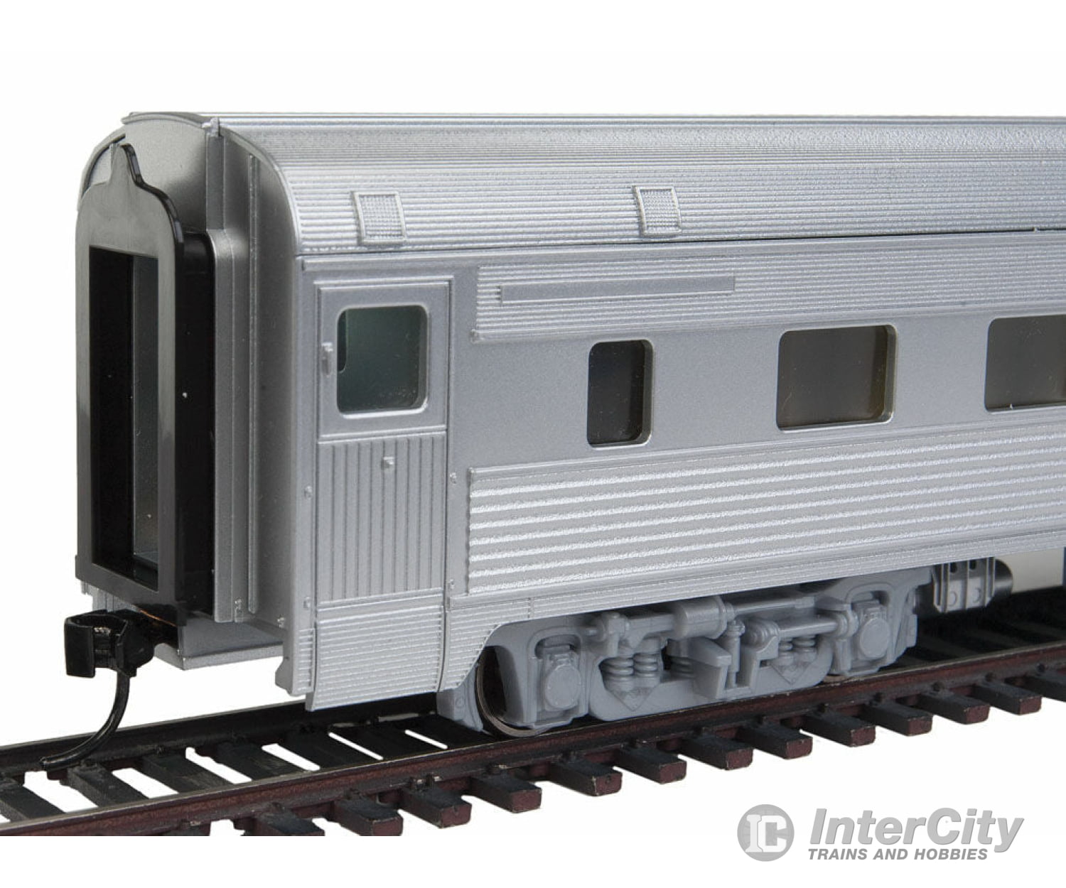 Walthers Mainline 30100 85 Budd 10-6 Sleeper - Ready To Run -- Painted Unlettered (Silver) Passenger