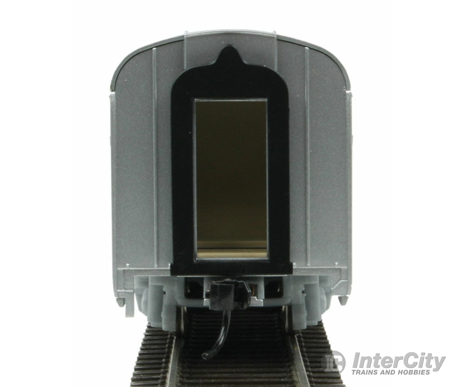 Walthers Mainline 30200 85 Budd Small-Window Coach - Ready To Run -- Painted Unlettered (Silver)