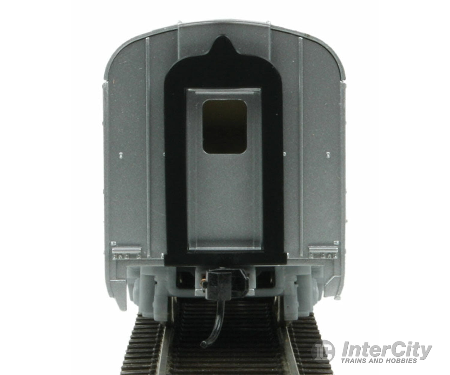 Walthers Mainline 30200 85 Budd Small-Window Coach - Ready To Run -- Painted Unlettered (Silver)