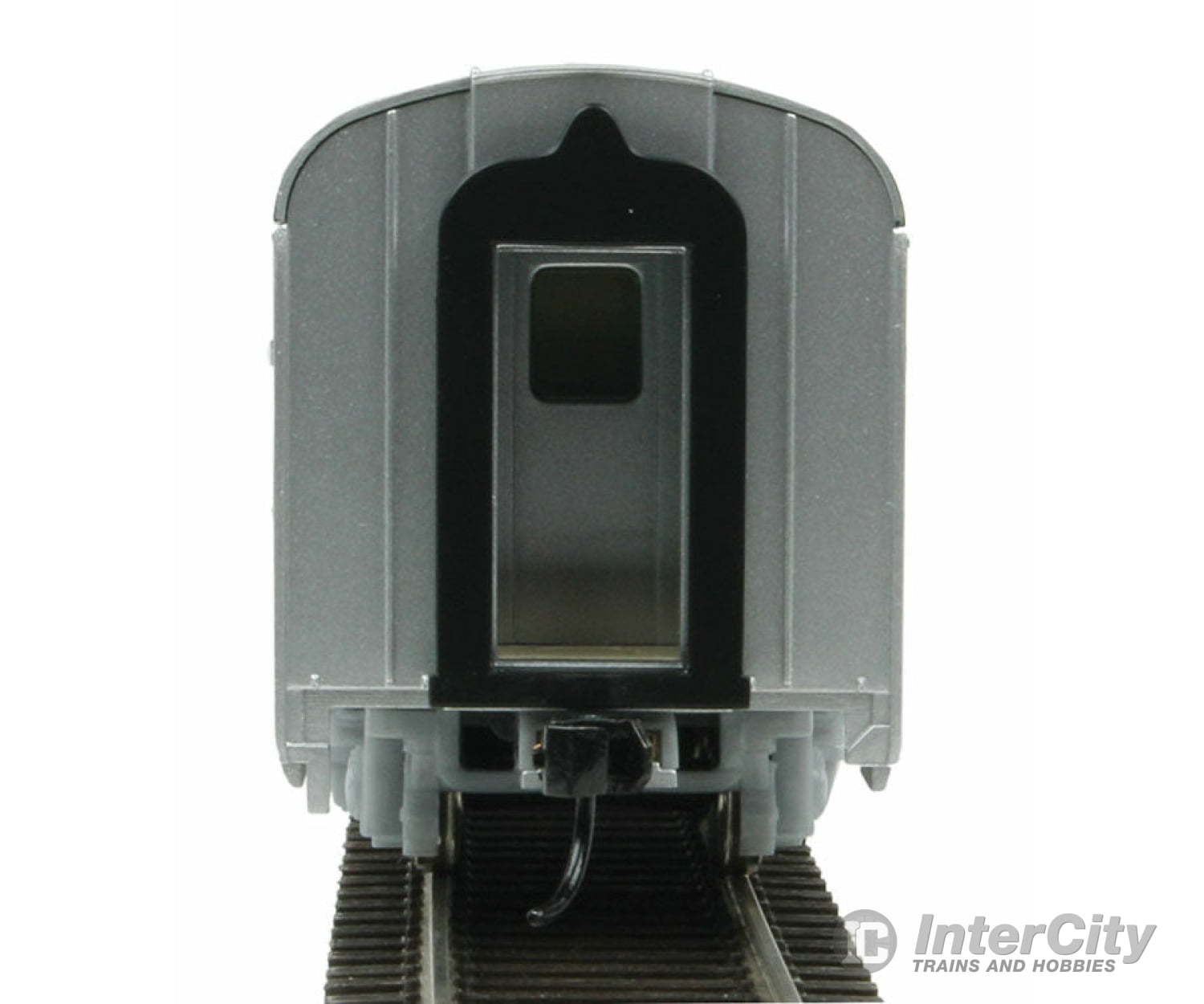 Walthers Mainline 30202 85 Budd Small-Window Coach - Ready To Run -- Santa Fe (Silver) Passenger