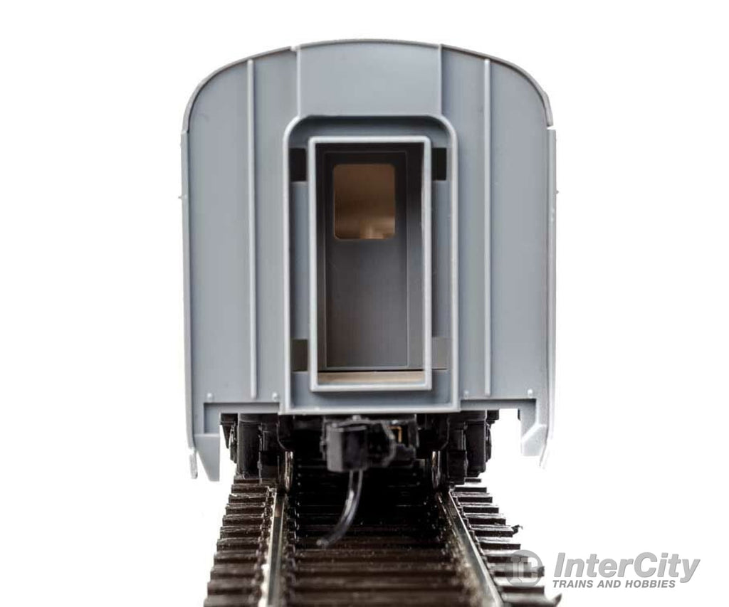 Walthers Mainline 30400 85 Budd Dome Coach - Ready To Run -- Undecorated Passenger Cars