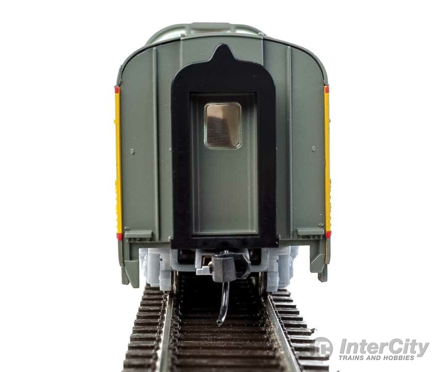 Walthers Mainline 30404 85 Budd Dome Coach - Ready To Run -- Union Pacific(R) (Armour Yellow Gray