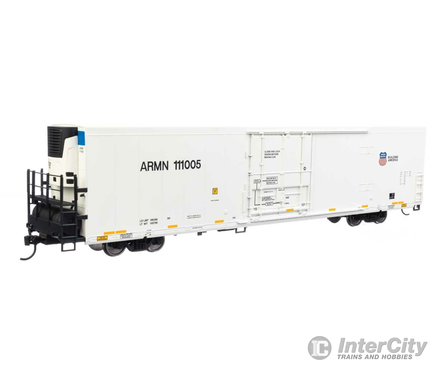 Walthers Mainline 4101 72 Modern Refrigerator Boxcar - Ready To Run -- Union Pacific(R) Armn #111005