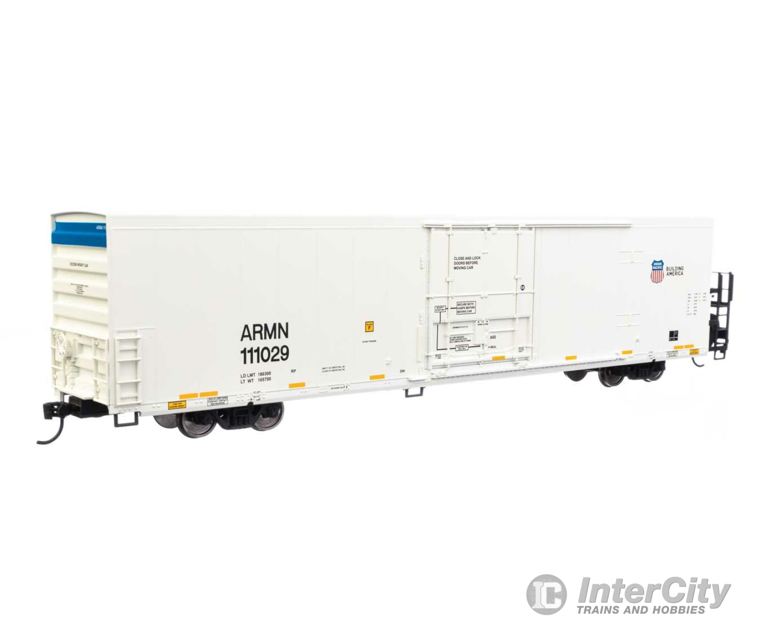 Walthers Mainline 4108 72 Modern Refrigerator Boxcar - Ready To Run -- Union Pacific(R) Armn #111029