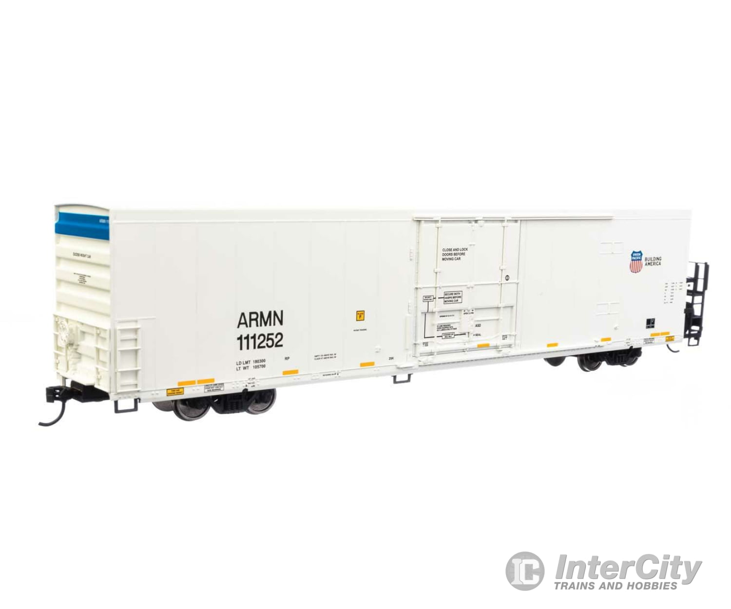 Walthers Mainline 4111 72 Modern Refrigerator Boxcar - Ready To Run -- Union Pacific(R) Armn #111252