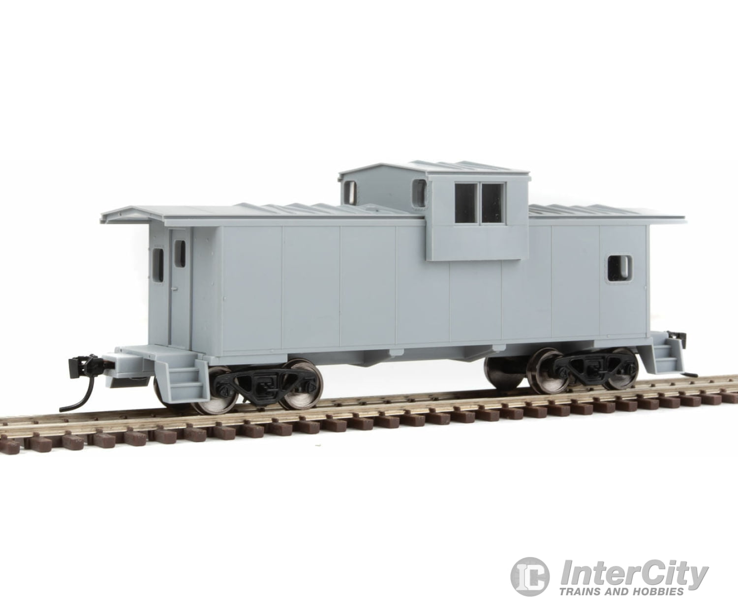 Walthers Mainline 8700 International Extended Wide-Vision Caboose - Ready-To-Run -- Undecorated