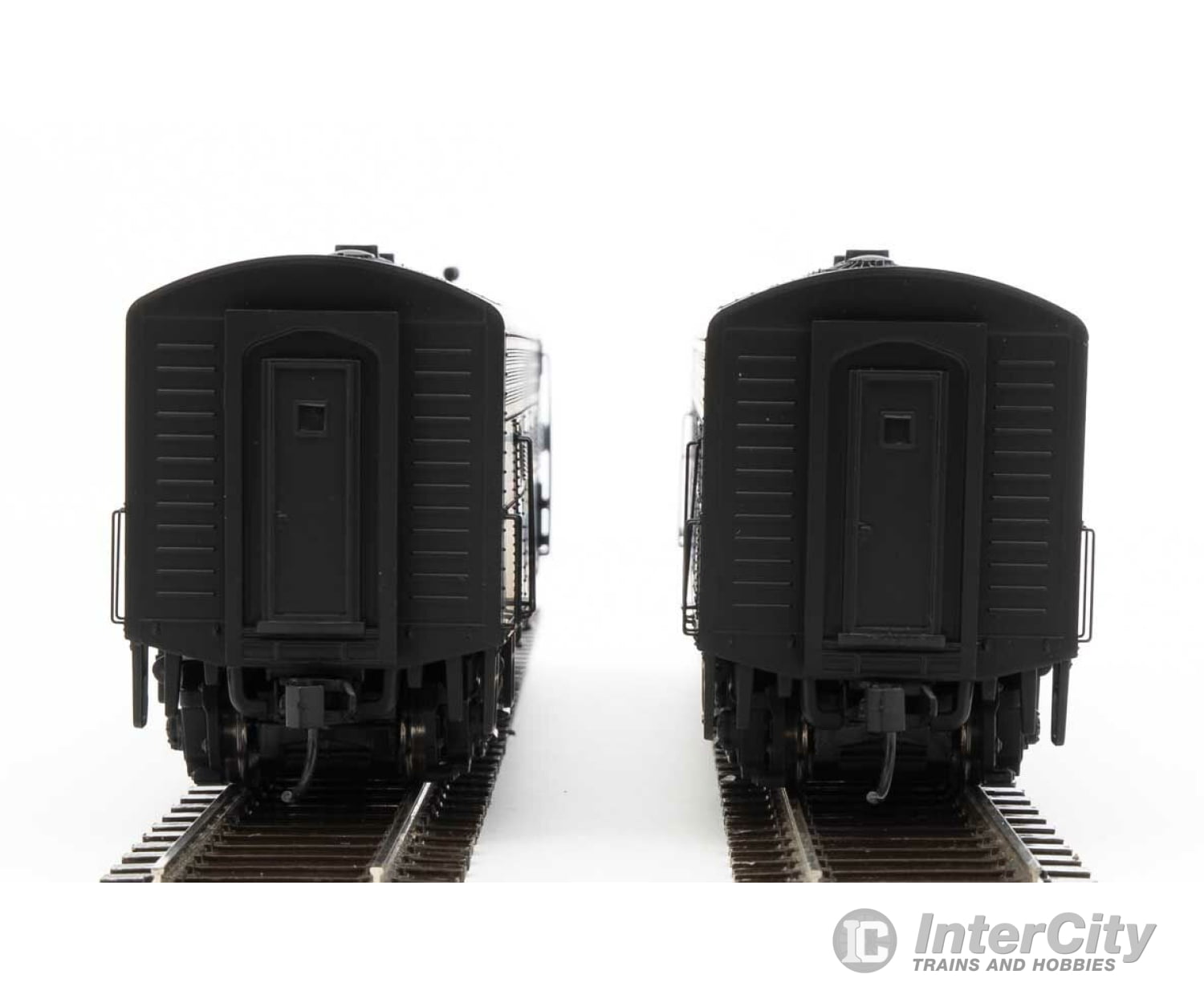 Walthers Mainline 9960 Emd F7 A-B Set - Standard Dc -- Penn Central #1683 3464 (Black White)