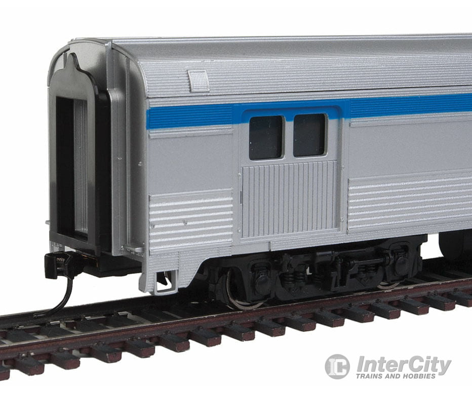 Walthers Mainline Ho 30059 85 Budd Baggage-Lounge - Ready To Run -- Via Rail Canada (Silver Blue