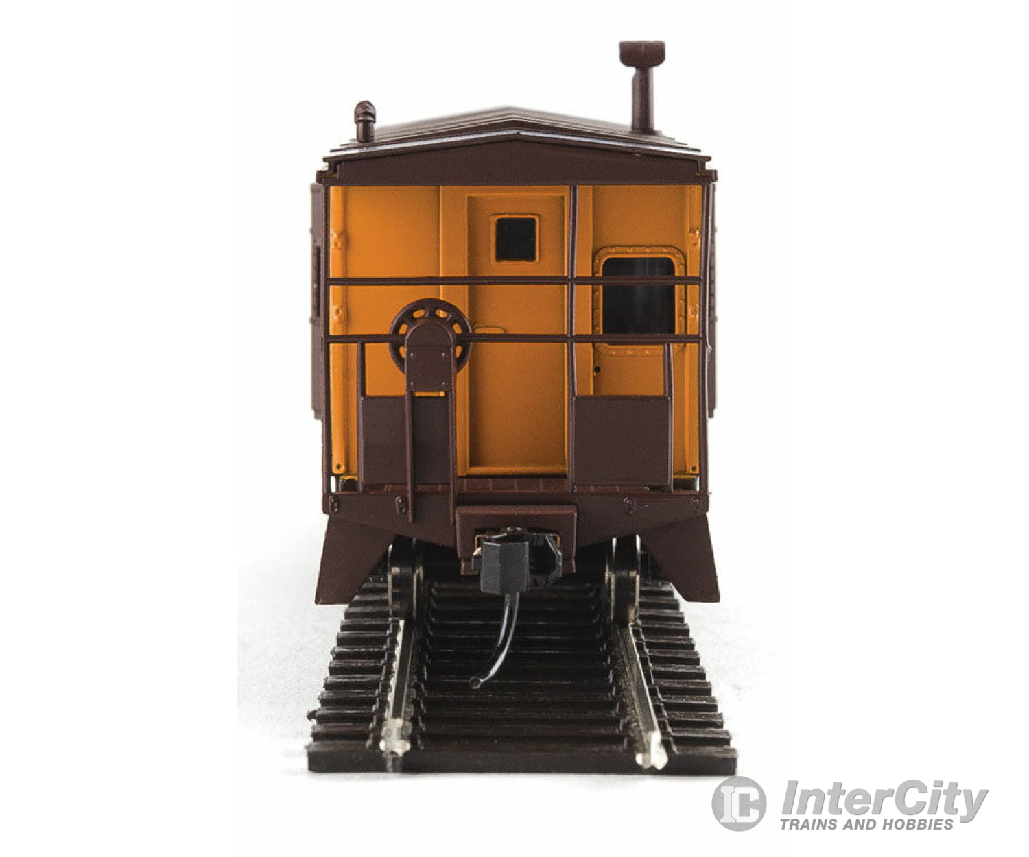 Walthers Mainline Ho 8664 International Bay Window Caboose - Ready To Run -- Southern Pacific(Tm)