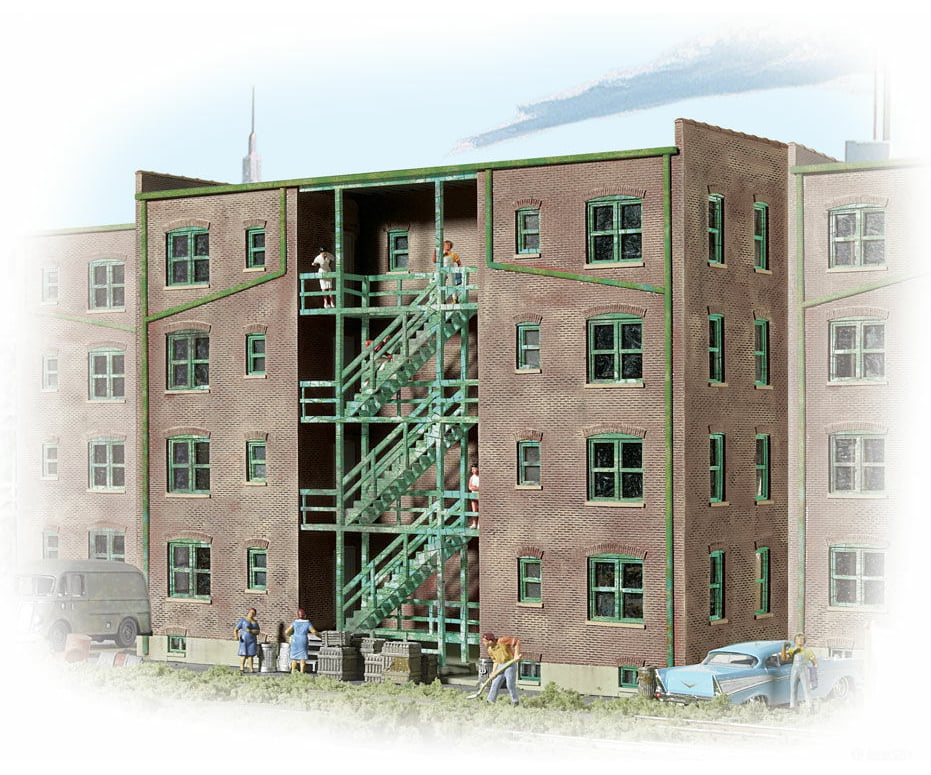 Walthers Cornerstone 3263 Parkview Terrace Background Building -- Kit - Tuscan W/Dark Green Trim