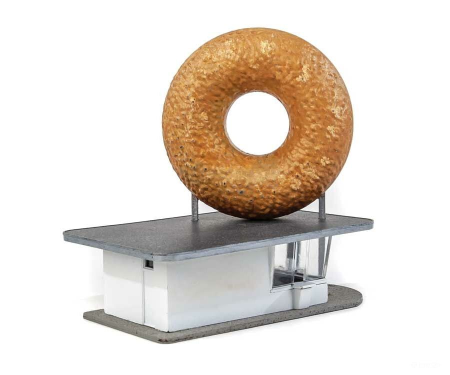Walthers Cornerstone 3835 Hole-In-One Donut Shop -- Kit - 2-7/8 X 1-1/2 2-7/8’ 7.3 3.8 7.3Cm