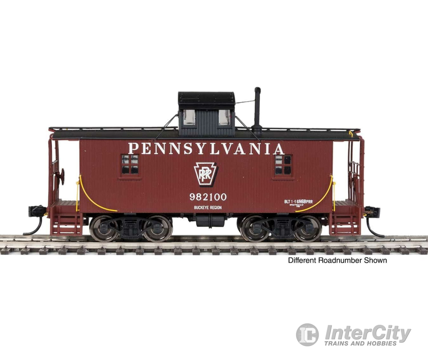 Walthers Proto 103411 Pennsylvania N6B Wood Cabin Car (Caboose) W/Center Cupola -- Railroad #980015