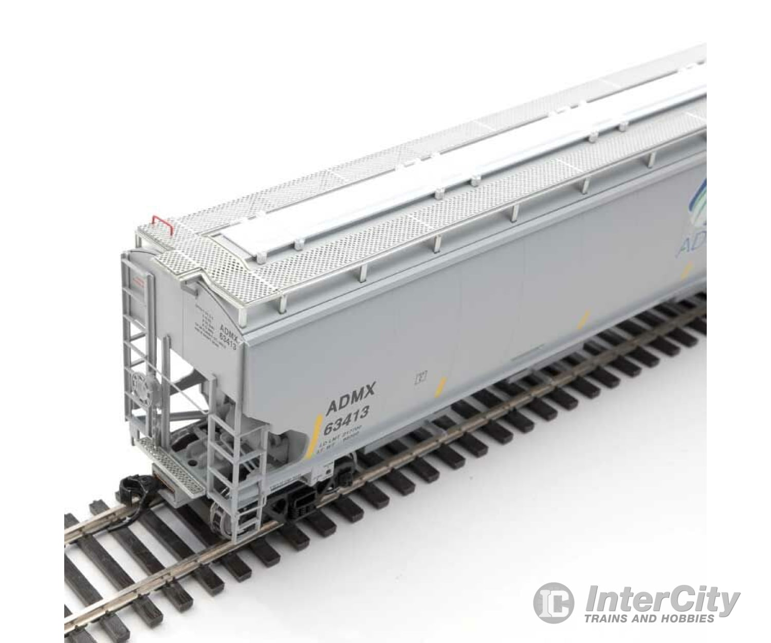 Walthers Proto 105840 67 Trinity 6351 4-Bay Covered Hopper - Ready To Run -- Archer-Daniels-Midland