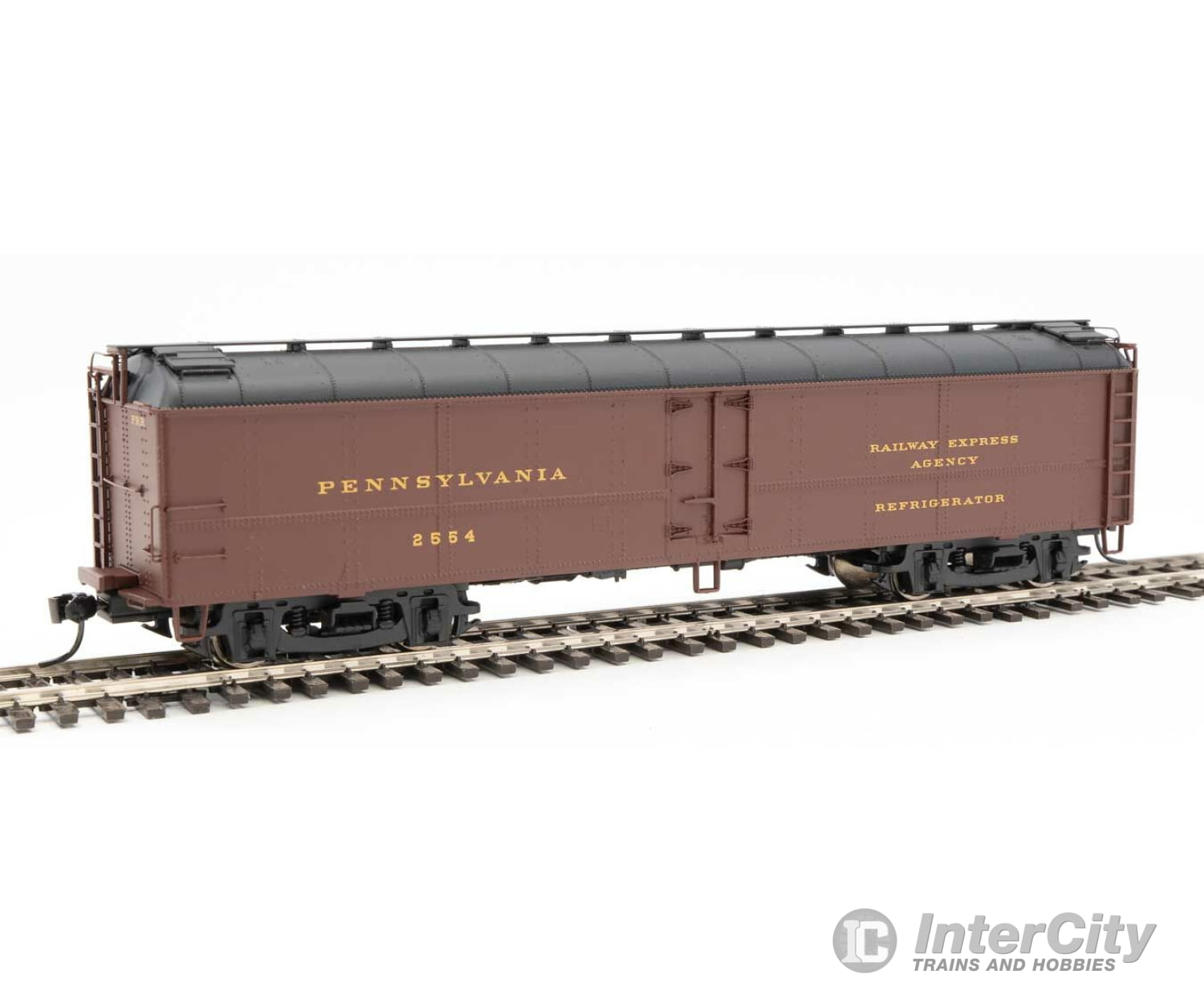 Walthers Proto 17227 50 Pennsylvania Class R50B Express Reefer -- Railroad #2554 (Postwar Tuscan