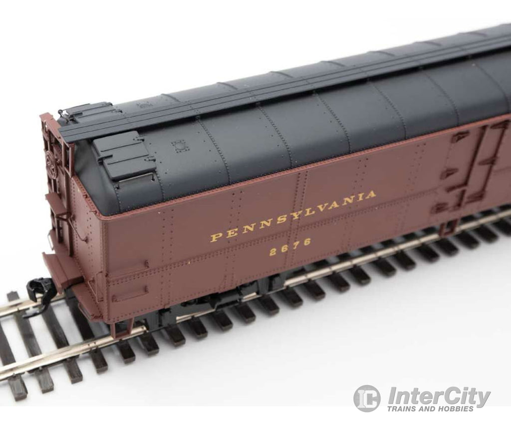 Walthers Proto 17233 50 Pennsylvania Class R50B Express Reefer -- Railroad #2676 (Summer 1945