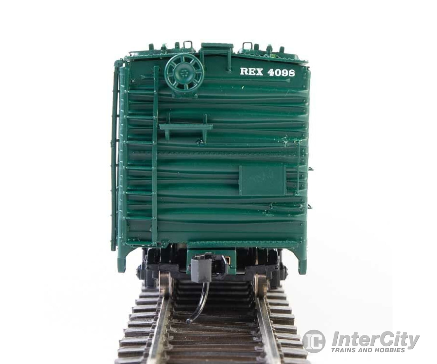 Walthers Proto 17330 50 Rea Riveted Steel Express Reefer -- Santa Fe #4098 Freight Cars