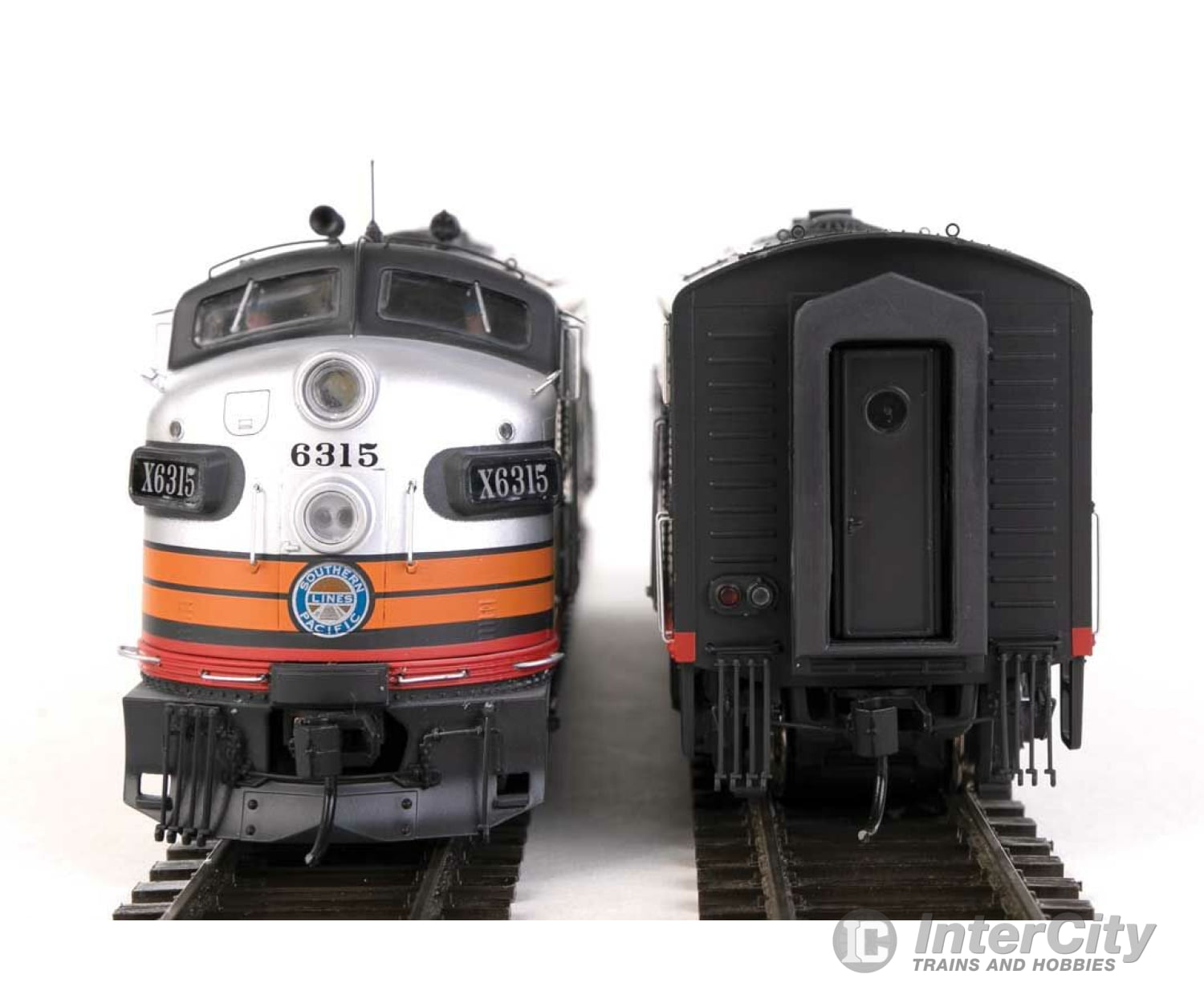 Walthers Proto 40937 Emd F7A-B Set - Loksound 5 Sound & Dcc -- Southern Pacific(Tm) #6315 8215