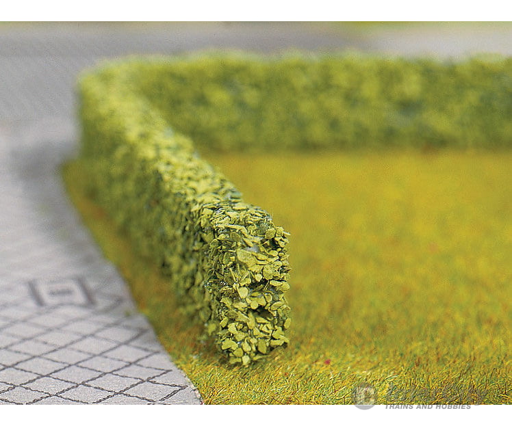 Walthers Scenemaster 1300 Short Hedges -- Light Green 19-5/8 X 3/8 1/4’ 50.8.6Cm Trees & Vegetation