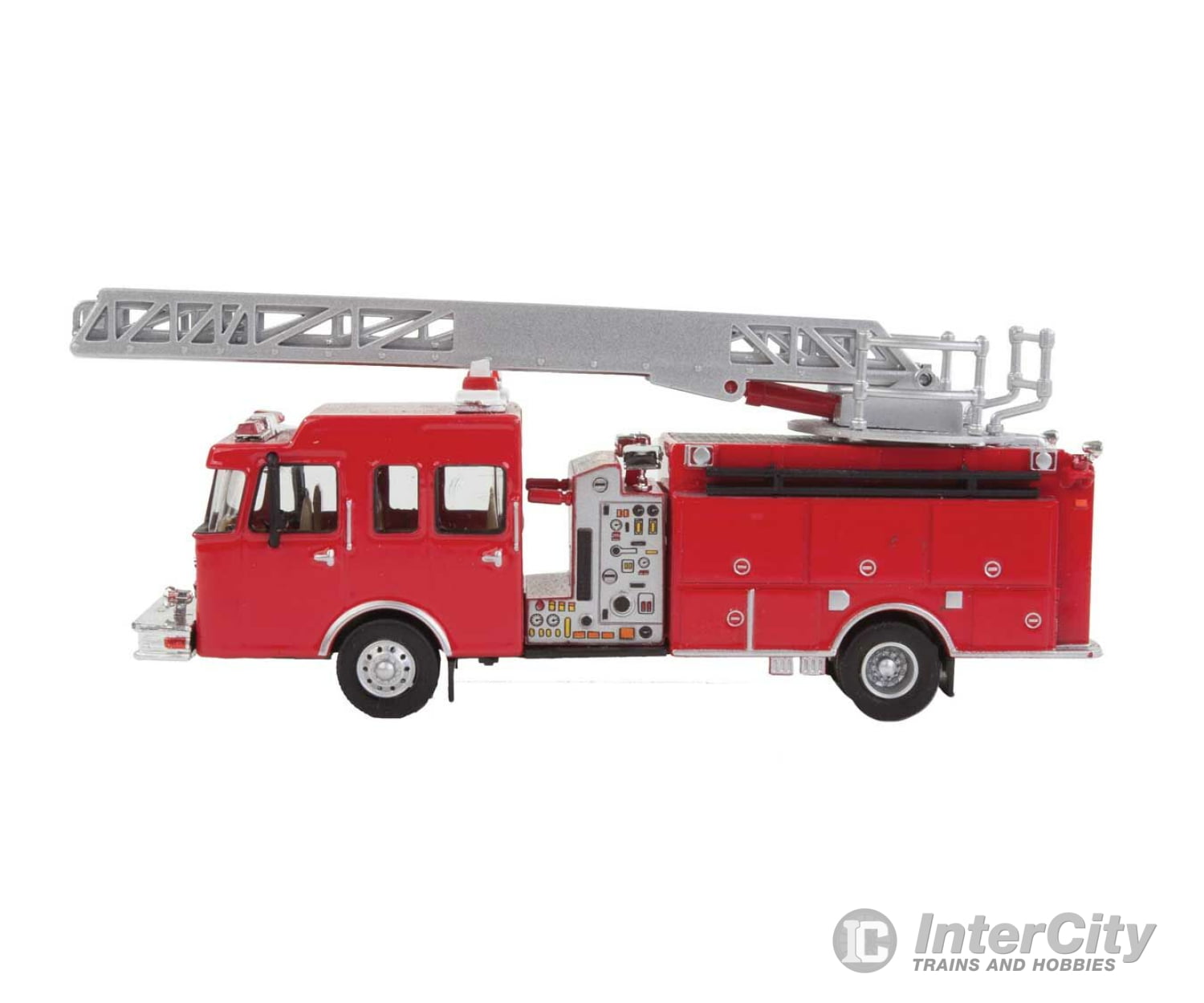 Walthers Scenemaster 13801 Heavy-Duty Fire Department Ladder Truck - Assembled -- Red Cars & Trucks