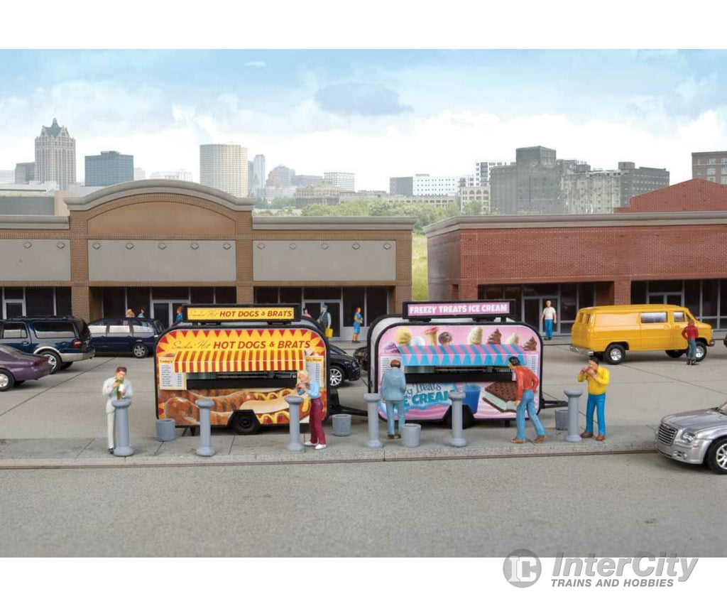 Walthers Scenemaster 2905 Ice Cream And Hot Dog Food Trailers -- Kit Scenery Details