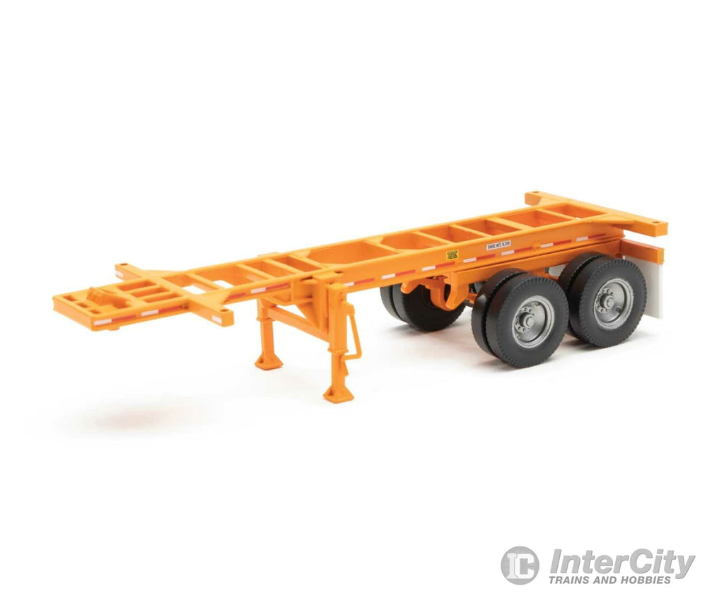 Walthers Scenemaster 4502 20’ Container Chassis (2-Pack) -- Orange Freight Loads & Containers