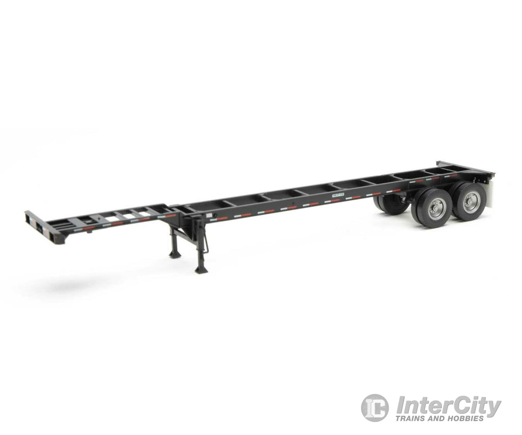 Walthers Scenemaster 4553 40’ Container Chassis (2-Pack) -- Black Freight Loads & Containers