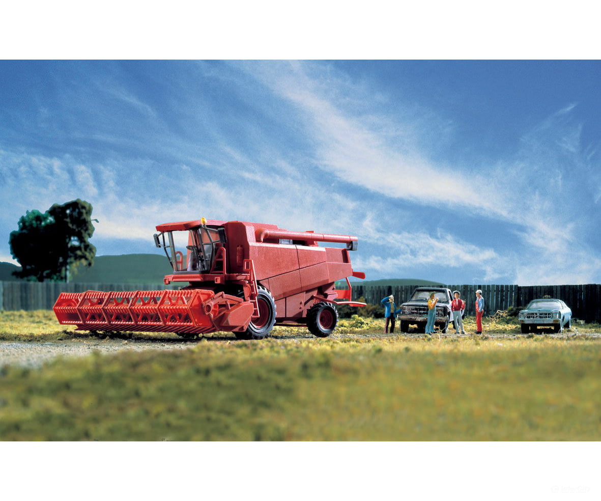 Walthers Scenemaster Ho 11003 Farm Combine - Kit -- Includes Grain & Corn Heads Cars Trucks