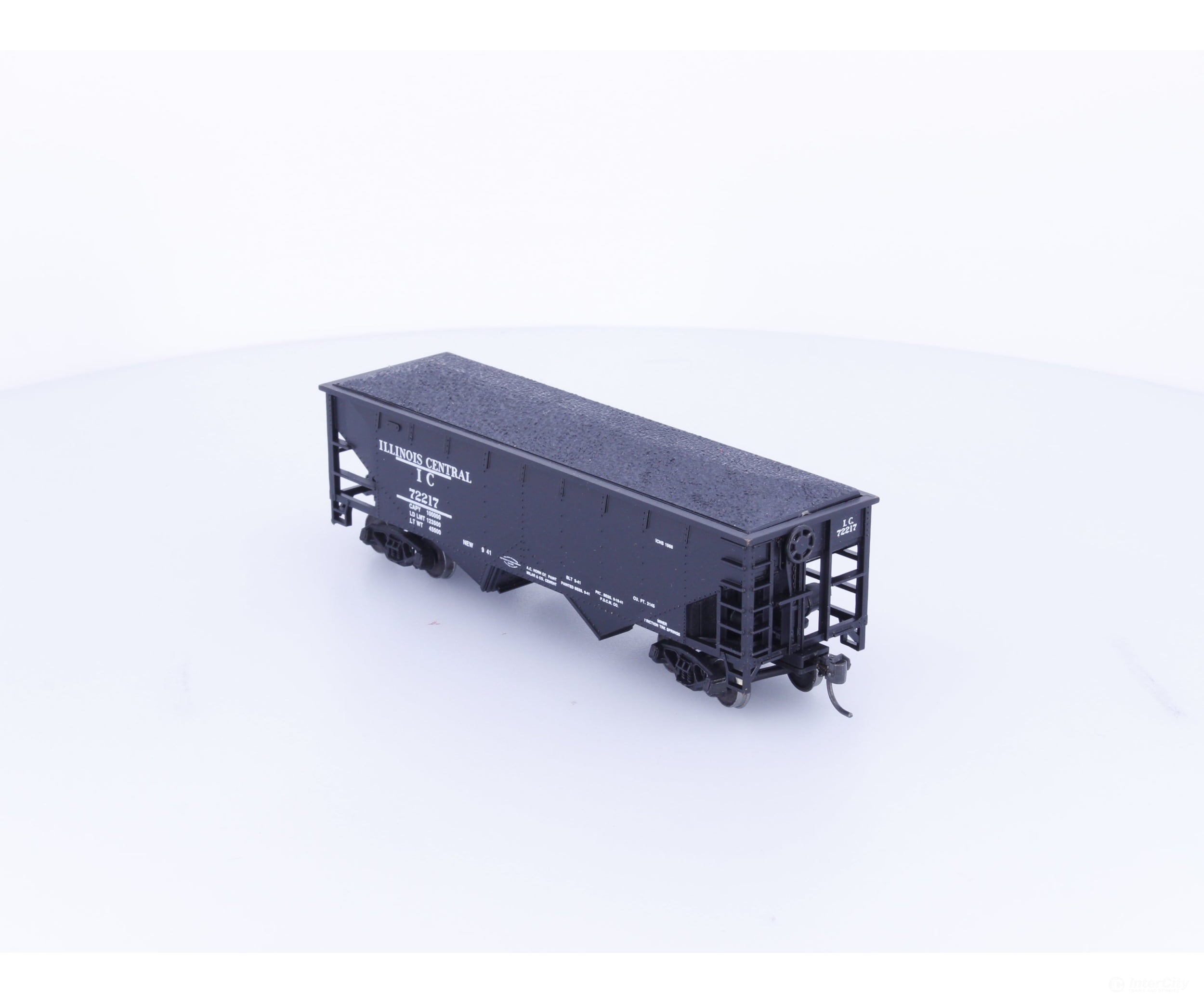 Walthers SRH HO Special Run Hopper Illinois Central (IC) 72217 - Freight Cars