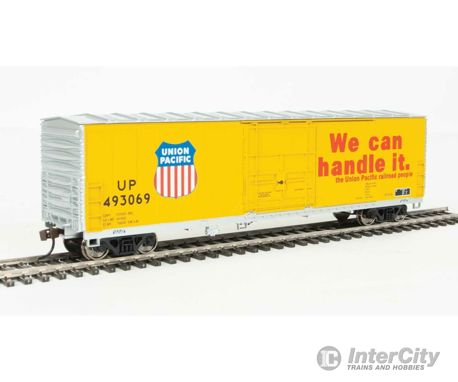 Walthers Trainline 1805 Insulated Boxcar - Ready To Run -- Union Pacific(R) Freight Cars