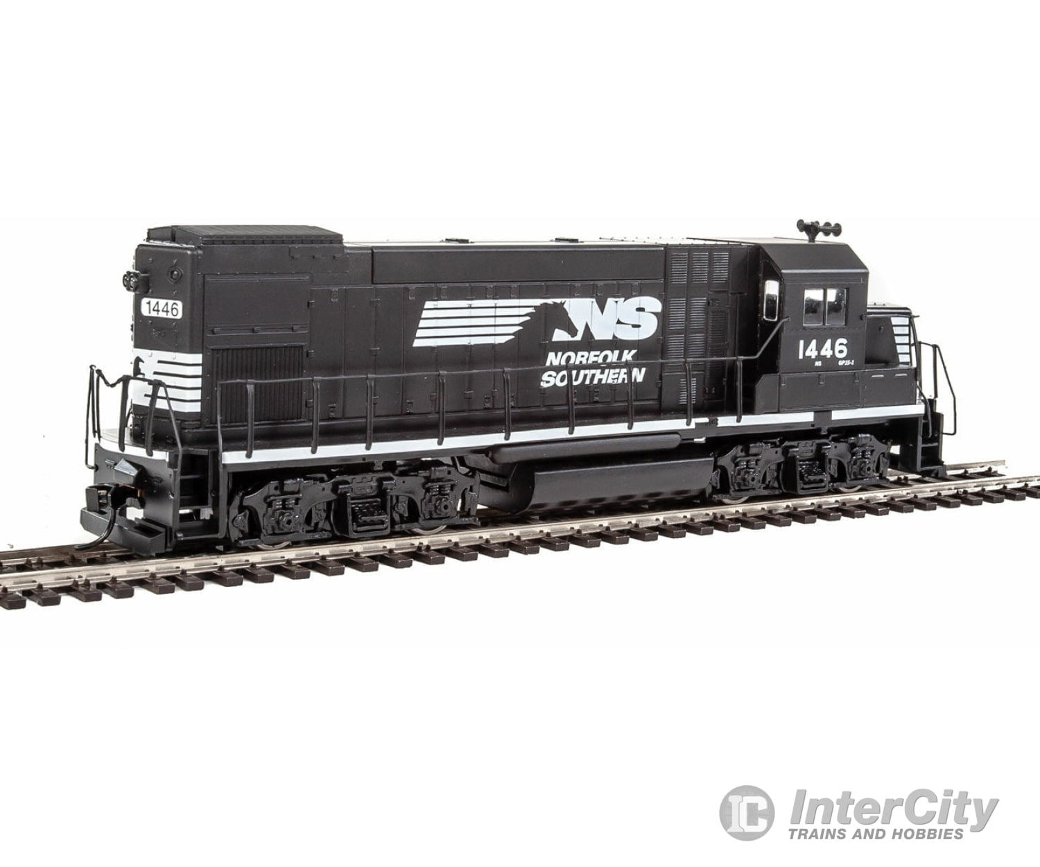 Walthers Trainline 2504 Emd Gp15-1 - Standard Dc -- Norfolk Southern (Black White) Locomotives