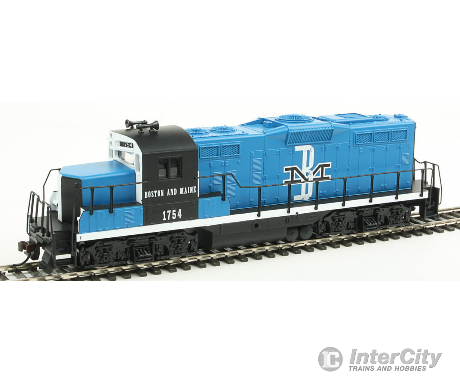 Walthers Trainline 451 Emd Gp9M - Standard Dc -- Boston & Maine #1754 (Blue Black White) Locomotives