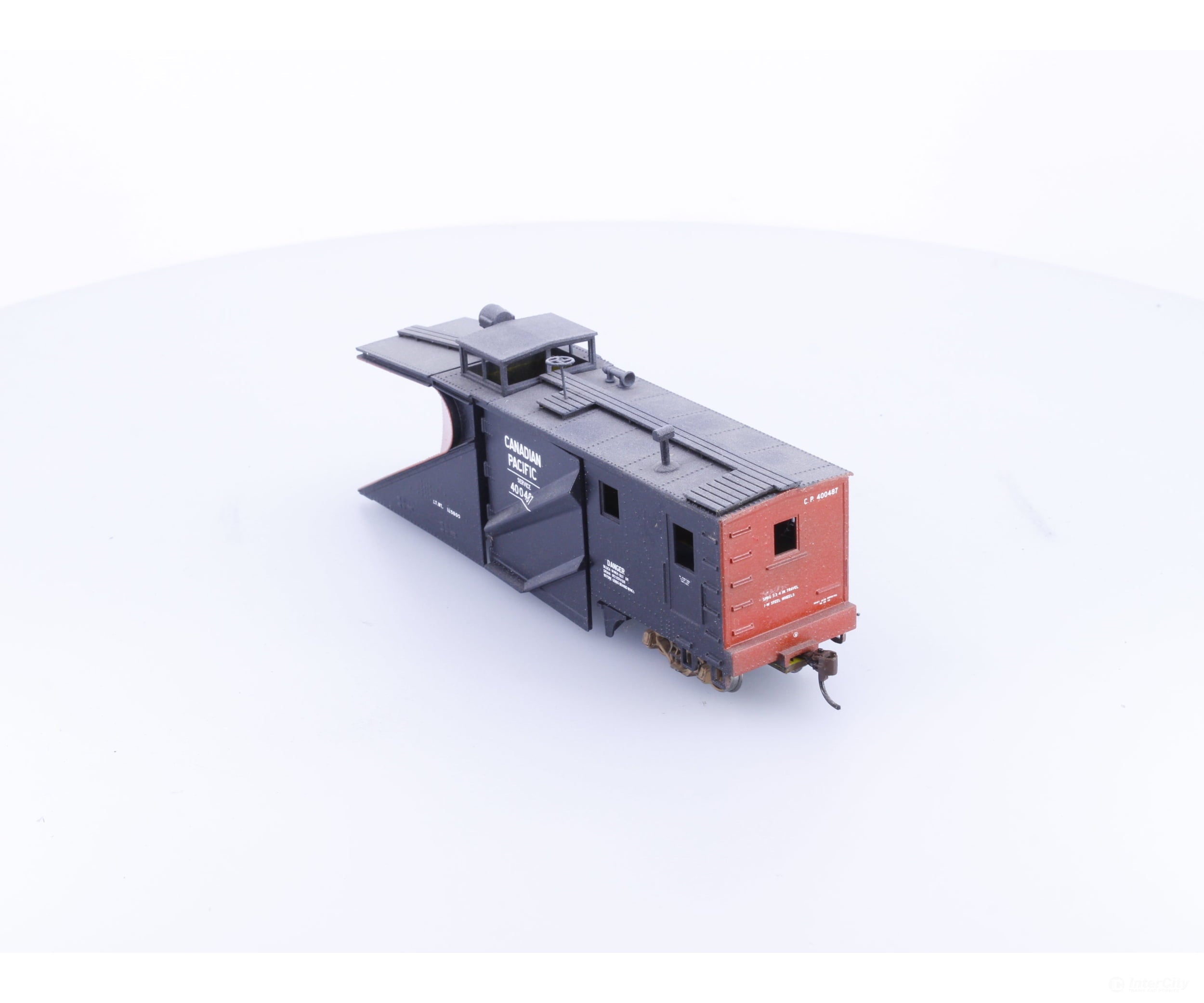 Walthers WALRS HO Russel Snowplow Canadian Pacific (CP) 400487 - Freight Cars